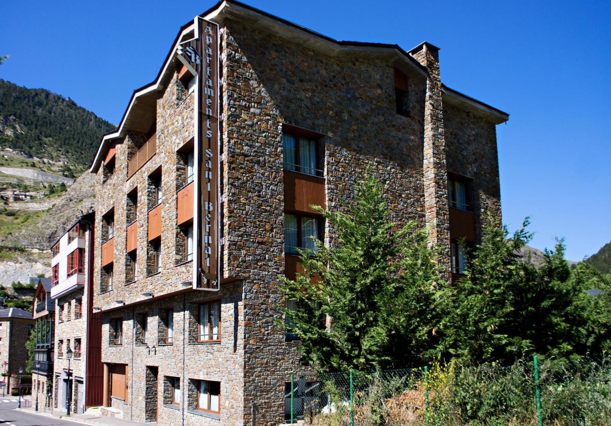 Apartaments Sant Bernat Canillo Exterior photo